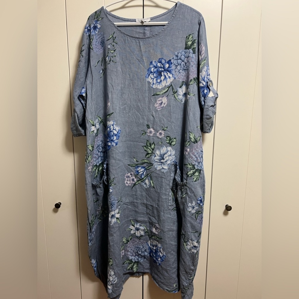 Beautiful Blue Floral linen luv Italian Dress size L